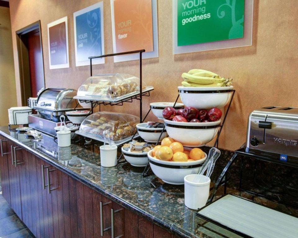Comfort Inn & Suites Navasota Buitenkant foto