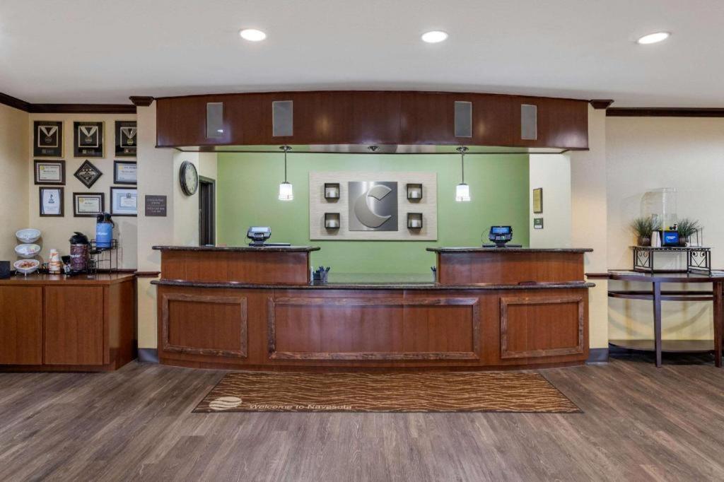 Comfort Inn & Suites Navasota Buitenkant foto