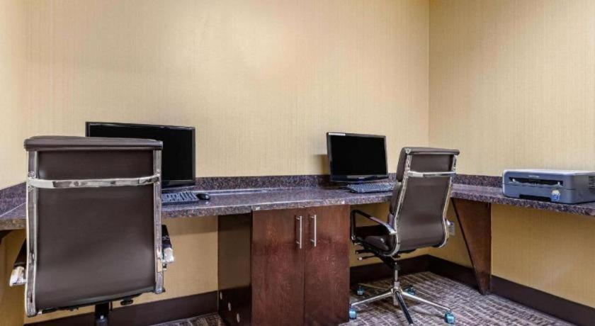 Comfort Inn & Suites Navasota Buitenkant foto